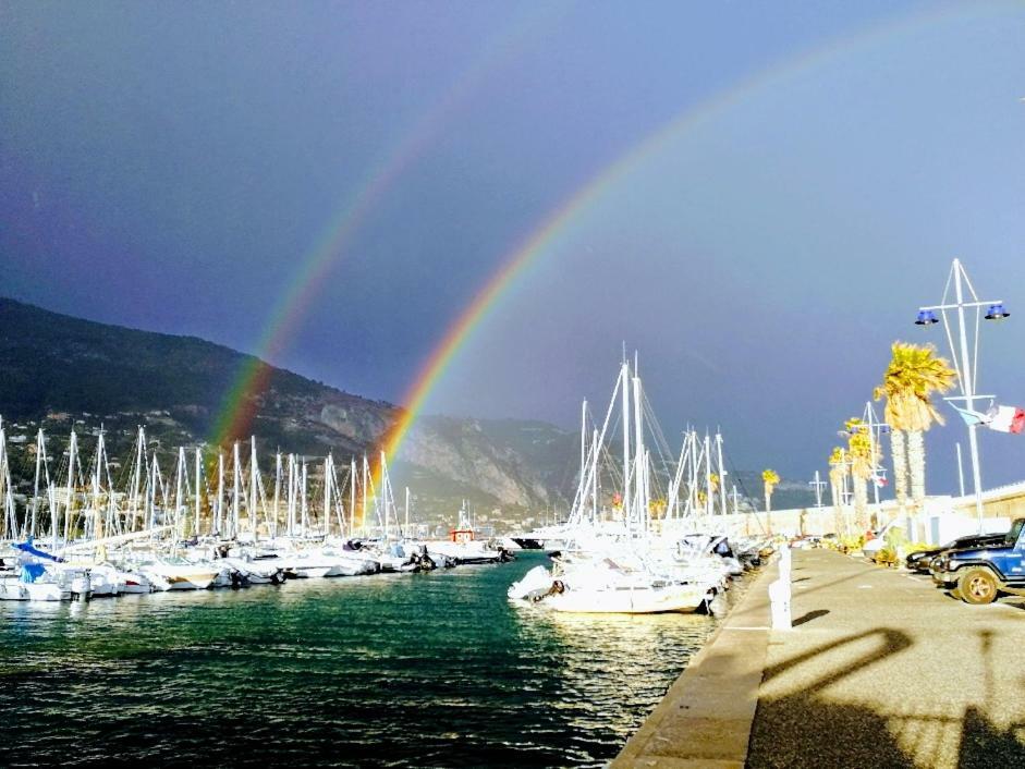 Menton 2 Pieces Climatise A Cote De La Plage Rue Palmaro Buitenkant foto
